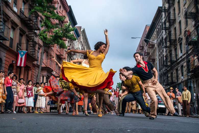 The American Dream? Ariana DeBose and David Alvarez in the 2021 movie (photography: Niko Tavernise)